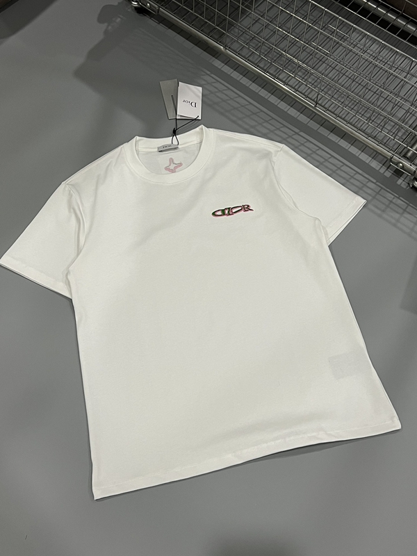 ブランドTシャツ側面デザイン